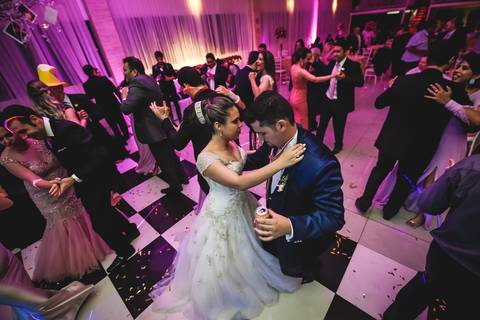 vestido de noiva, casamento, wedding, fotógrafo de casamento, noivos, buque de noiva, dress, festa de casamento, decoração de casamento, padrinhos de casamento, madrinhas, sapato de noiva, make de noiva'