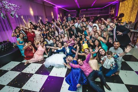 vestido de noiva, casamento, wedding, fotógrafo de casamento, noivos, buque de noiva, dress, festa de casamento, decoração de casamento, padrinhos de casamento, madrinhas, sapato de noiva, make de noiva'