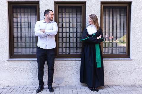 prova de toga, formatura, formanda, biomedicina, colação de grau, jaleco, toca, diploma, universidade, faculdade'