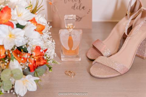Making of da noiva, casamento, vestido de noiva, aliançados noivos, vestido da noiva, buquê d anoiva, perfume e sapato da noiva'