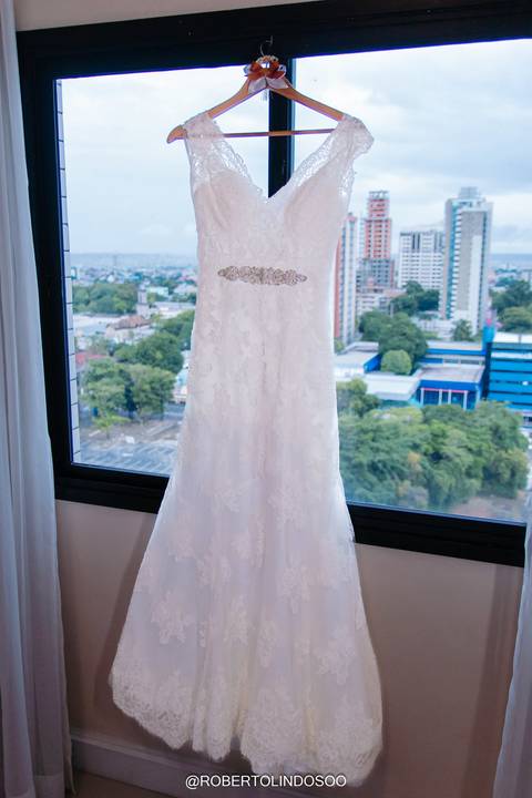 Making of da noiva, casamento, vestido de noiva, aliançados noivos, vestido da noiva, buquê d anoiva, perfume e sapato da noiva'