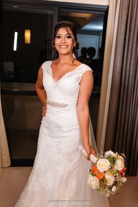 Making of da noiva, casamento, vestido de noiva, aliançados noivos, vestido da noiva, buquê d anoiva, perfume e sapato da noiva'