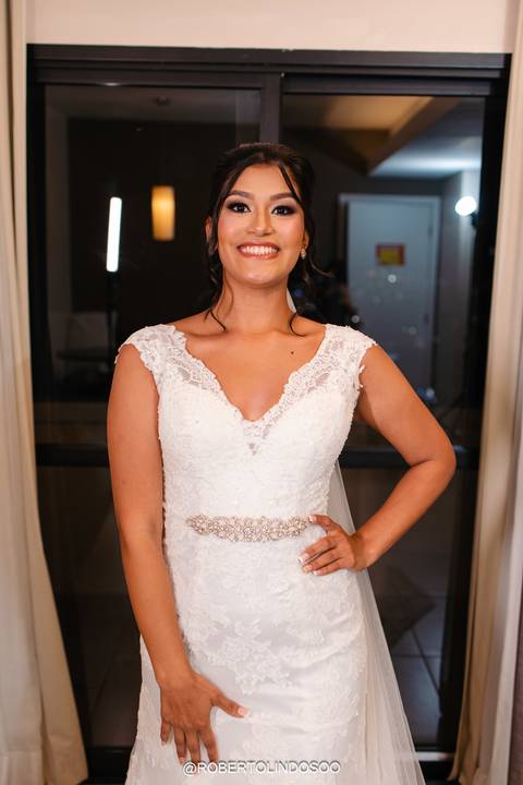 Making of da noiva, casamento, vestido de noiva, aliançados noivos, vestido da noiva, buquê d anoiva, perfume e sapato da noiva'