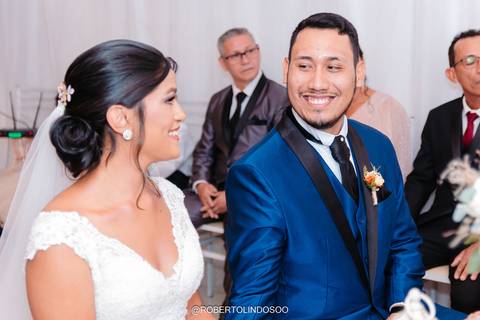 casamento, noivos, soriso noivos, vestido noiva, terno noivo, aliança noivos'