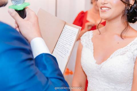 casamento, noivos, soriso noivos, vestido noiva, terno noivo, aliança noivos'