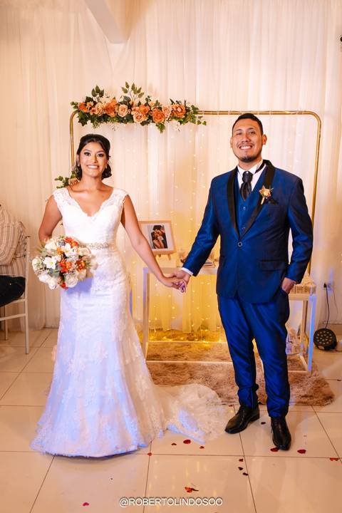 casamento, noivos, soriso noivos, vestido noiva, terno noivo, aliança noivos'