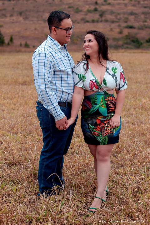 casal em ensaio fotográfico em uberlandia fotógrafo thiagomoon'