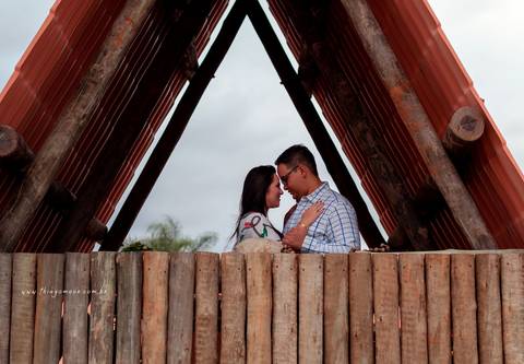 casal em ensaio fotográfico em uberlandia fotógrafo thiagomoon'