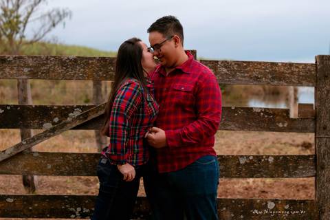 casal em ensaio fotográfico em uberlandia fotógrafo thiagomoon'