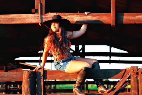 ENSAIO FOTOGRAFICO FEMININO COUNTRY EM UBERLANDIA MINAS GERAIS THIAGOMOON'