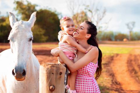 princesa - ensaio fotográfico infantil - ensaio fotográfico família em uberlândia minas gerais - gallop - fotógrafo thiagomoon'