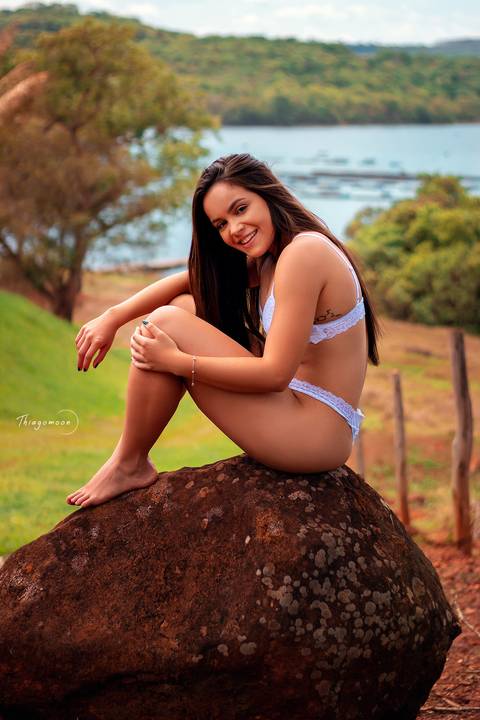 ensaio sensual barbara caetano fotografo thiagomoon em uberlandia minas gerais, ensaio sensual na natureza'