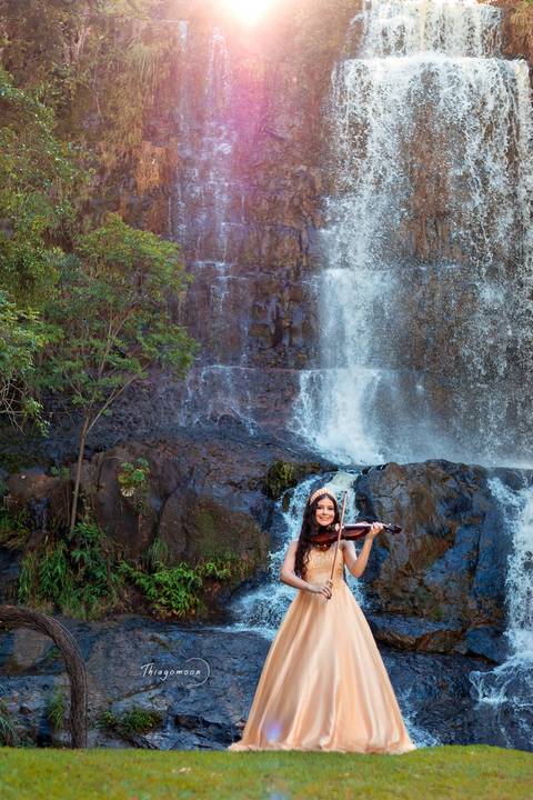 fotos do ensaio fotografico de 15 anos, ensaio de 15 anos, ensaio thiagomoon, ensaio 15 anos ANDRESSA, ensaio de 15 anos na natureza, ensaio de 15 anos na cachoeira com cavalo'