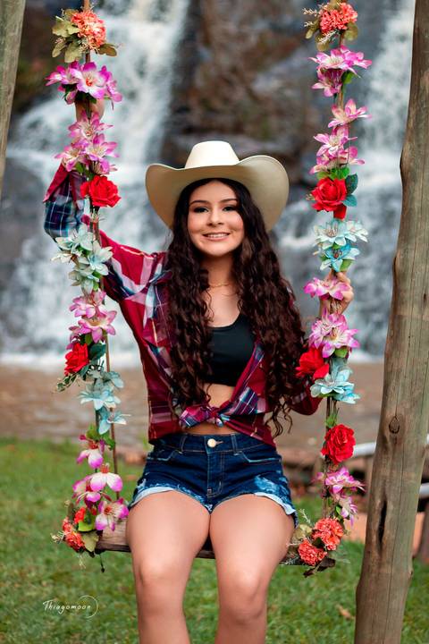 fotos do ensaio fotografico de 15 anos, ensaio de 15 anos, ensaio thiagomoon, ensaio 15 anos ANDRESSA, ensaio de 15 anos na natureza, ensaio de 15 anos na cachoeira com cavalo'