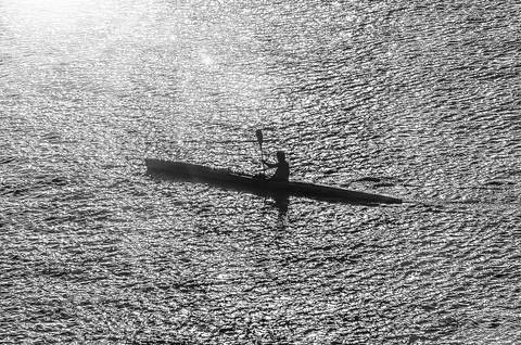 Esporte e remada no mar de Santos-SP'