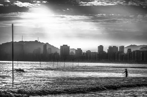 Solitude na Ponta da Praia, em Santos-SP'