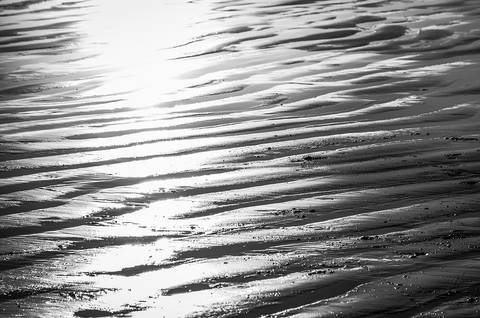 Caminhada a beira mar em Santos'