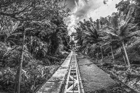 Subida no Monte Serrat, em Santos-SP'