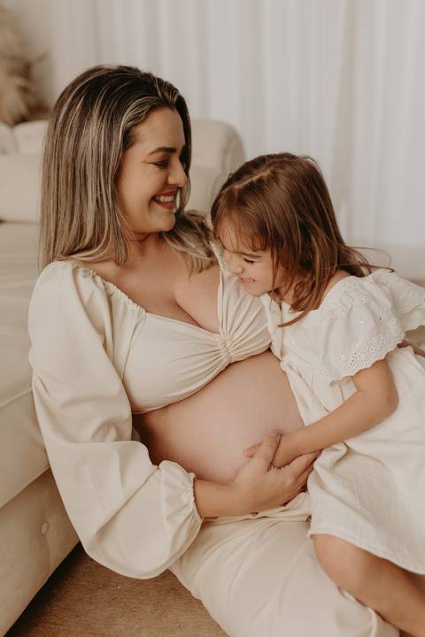 Fotografia de gestante
Ensaio fotográfico de gestante
Barriga de grávida em fotos
Mamãe em espera fotos
Fotos de gravidez inspiradoras
Ideias para sessão de fotos de gestante
Roupas para ensaio de gestante
Londrina e região
Fotografias '
