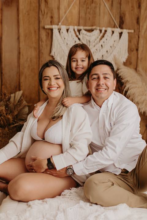 Fotografia de gestante
Ensaio fotográfico de gestante
Barriga de grávida em fotos
Mamãe em espera fotos
Fotos de gravidez inspiradoras
Ideias para sessão de fotos de gestante
Roupas para ensaio de gestante
Londrina e região
Fotografias '