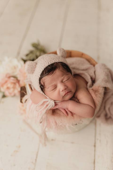 ensaio newborn, ensaio de recem nascido, fotógrafo newborn, bebê recém-nascido, bebê recém nascido menina, imagem de bebê recém nascido, fotografia newborn, fotos de bebê recém nascido'