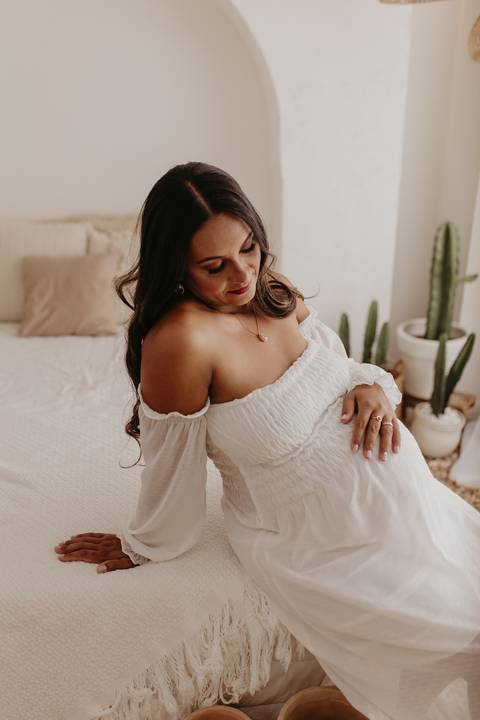 ensaio gestante, fotos de gestantes com marido, ensaio fotográfico gravidez, fotos de gestante em estudio, fotos de gestante ao ar livre ideias, ensaio gestante em estúdio, ensaio gestante estúdio casal'