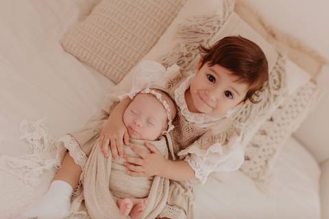 ensaio newborn, ensaio de recem nascido, fotógrafo newborn, bebê recém-nascido, bebê recém nascido menina, imagem de bebê recém nascido, fotografia newborn, fotos de bebê recém nascido'