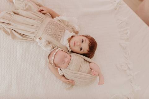 ensaio newborn, ensaio de recem nascido, fotógrafo newborn, bebê recém-nascido, bebê recém nascido menina, imagem de bebê recém nascido, fotografia newborn, fotos de bebê recém nascido'