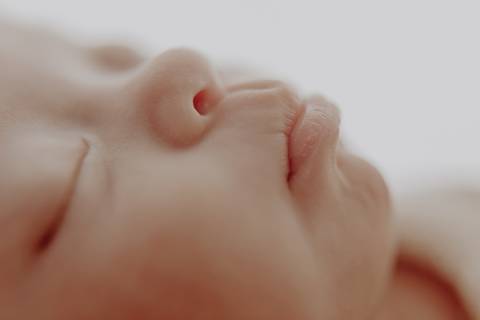 ensaio newborn, ensaio de recem nascido, fotógrafo newborn, bebê recém-nascido, bebê recém nascido menina, imagem de bebê recém nascido, fotografia newborn, fotos de bebê recém nascido'