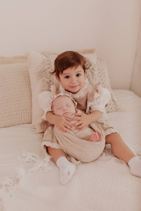 ensaio newborn, ensaio de recem nascido, fotógrafo newborn, bebê recém-nascido, bebê recém nascido menina, imagem de bebê recém nascido, fotografia newborn, fotos de bebê recém nascido'