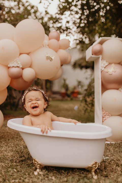 Fotografia de bebĂȘ
Ensaio de bebĂȘ
Smash the Cake'