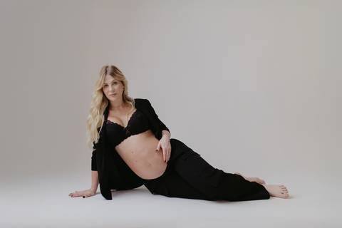 Ensaio de gestante em estúdio, Ensaio de Gestante, Ensaio de Gestante Londrina, Ensaio de Portfolio, Ensaio Sofisticado, Ensaio autêntico'