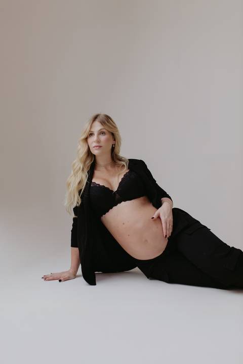 Ensaio de gestante em estúdio, Ensaio de Gestante, Ensaio de Gestante Londrina, Ensaio de Portfolio, Ensaio Sofisticado, Ensaio autêntico'