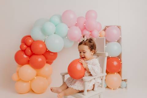 Fotografia de bebĂȘ
Ensaio de bebĂȘ
Smash the Cake'