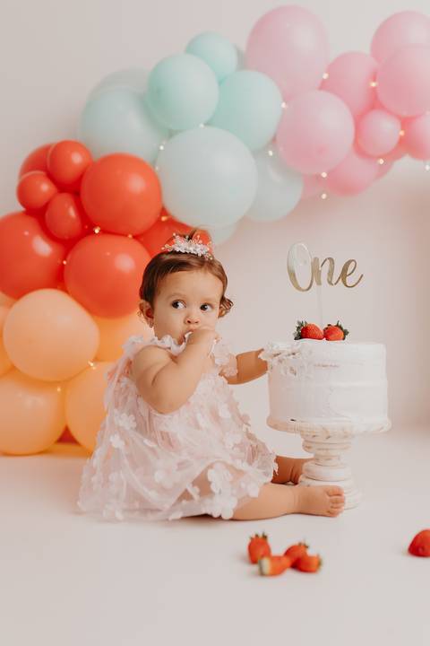 Fotografia de bebĂȘ
Ensaio de bebĂȘ
Smash the Cake'