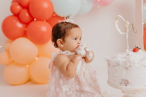 Fotografia de bebĂȘ
Ensaio de bebĂȘ
Smash the Cake'