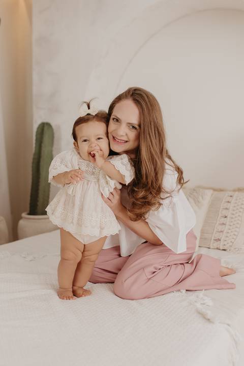 Fotografia de bebĂȘ
Ensaio de bebĂȘ
Smash the Cake'