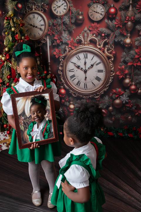 Natal e a Importância do Tempo - Modelo Maria Luísa e Maria Flor.'