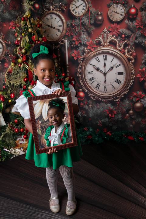 Natal e a Importância do Tempo - Modelo Maria Luísa e Maria Flor.'