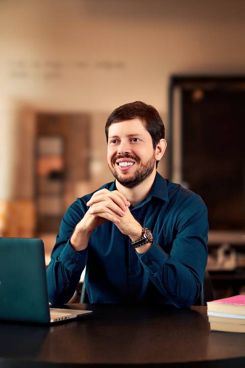 Ensaio fotografico profissional corporativo de marca pessoal psicologo em juazeiro do norte'