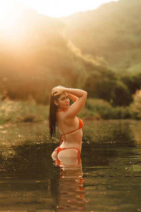 Ensaio fotográfico profissional de biquini na cachoeira do parque estadual sitio fundão crato ce cascata lameiro'