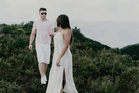 Ensaio casal da Barbara e Don na serra do rola moça- Pin Fotografia'