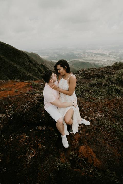 Ensaio casal da Barbara e Don na serra do rola moça- Pin Fotografia'