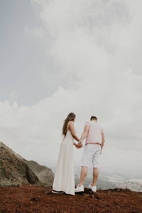 Ensaio casal da Barbara e Don na serra do rola moça- Pin Fotografia'
