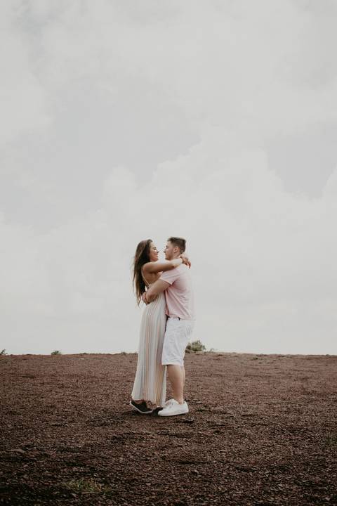 Ensaio casal da Barbara e Don na serra do rola moça- Pin Fotografia'