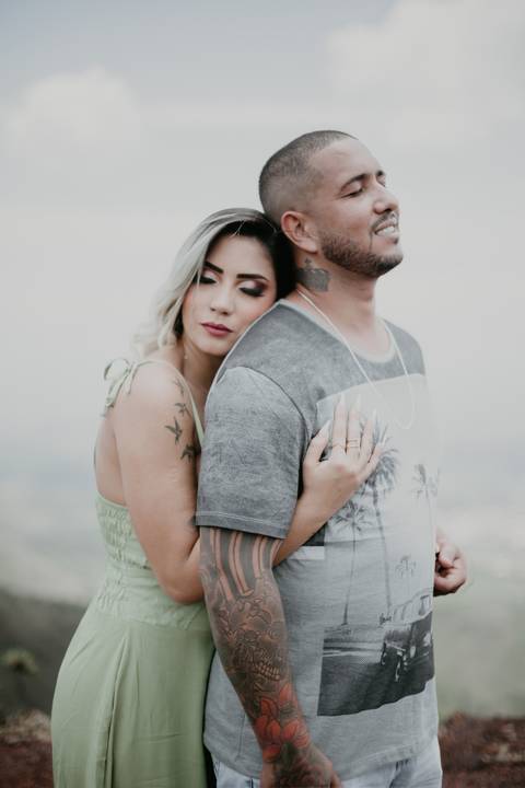 Ensaio casal da Debora e do Rafael no parque estadual serra do rola moça | Pin Fotografia '