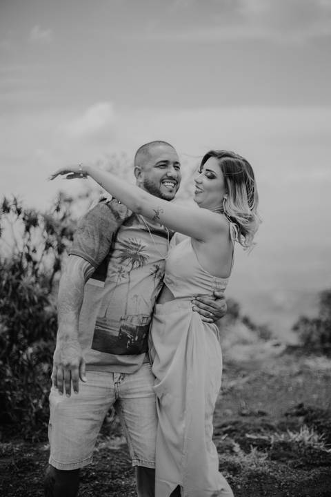 Ensaio casal da Debora e do Rafael no parque estadual serra do rola moça | Pin Fotografia -'