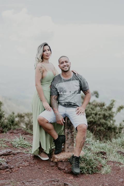 Ensaio casal da Debora e do Rafael no parque estadual serra do rola moça | Pin Fotografia -'