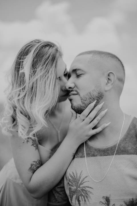 Ensaio casal da Debora e do Rafael no parque estadual serra do rola moça | Pin Fotografia -'