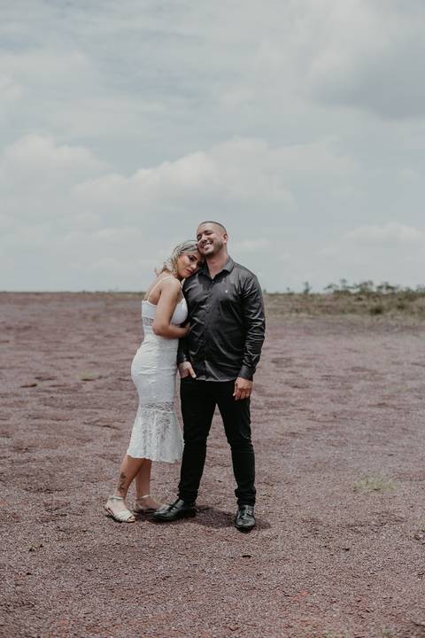 Ensaio casal da Debora e do Rafael no parque estadual serra do rola moça | Pin Fotografia -'